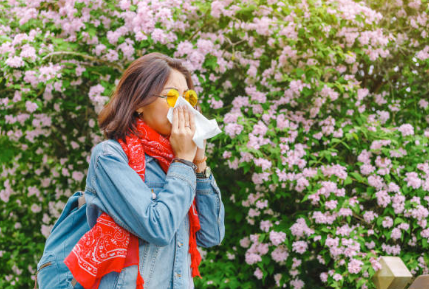 Si tienes alergia contrata un seguro de salud privado. 
